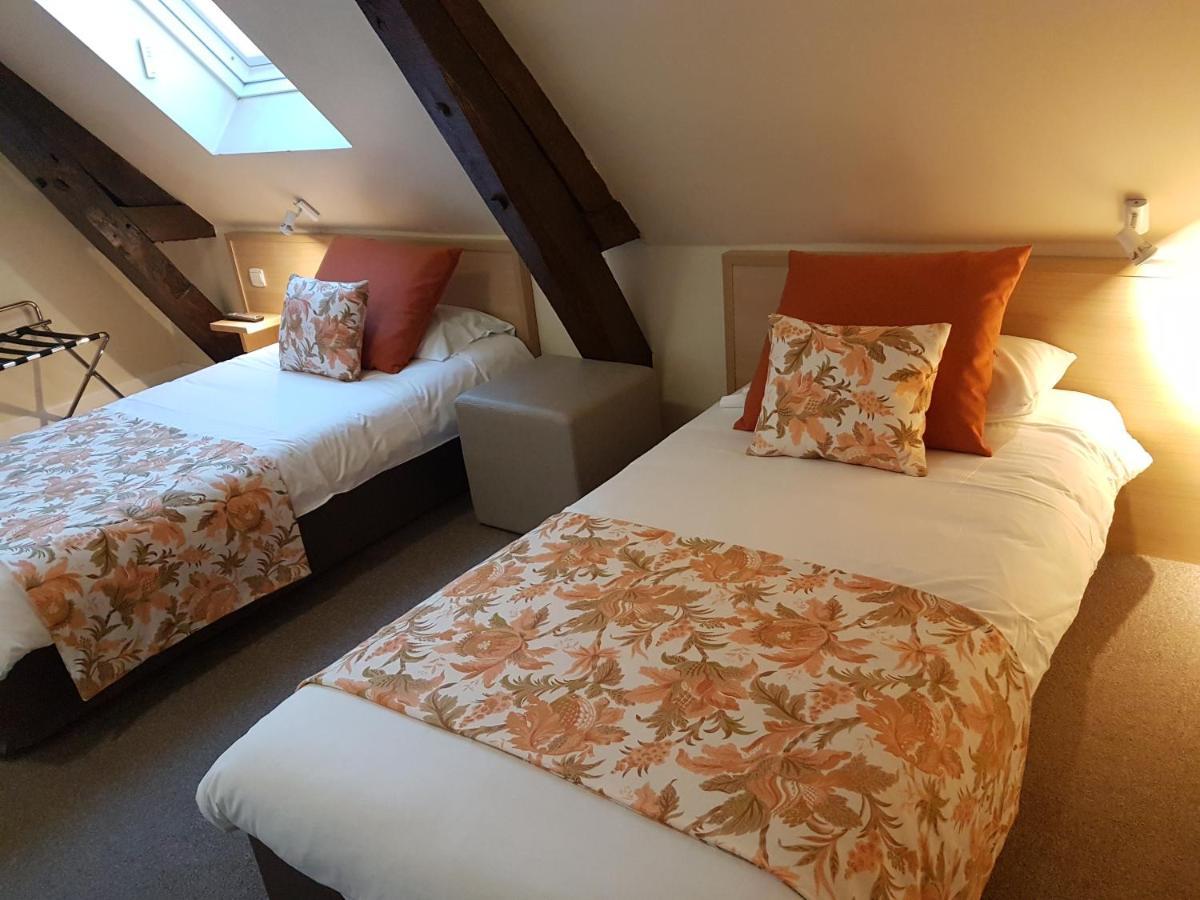 Hotel Henri IV Coutras Buitenkant foto