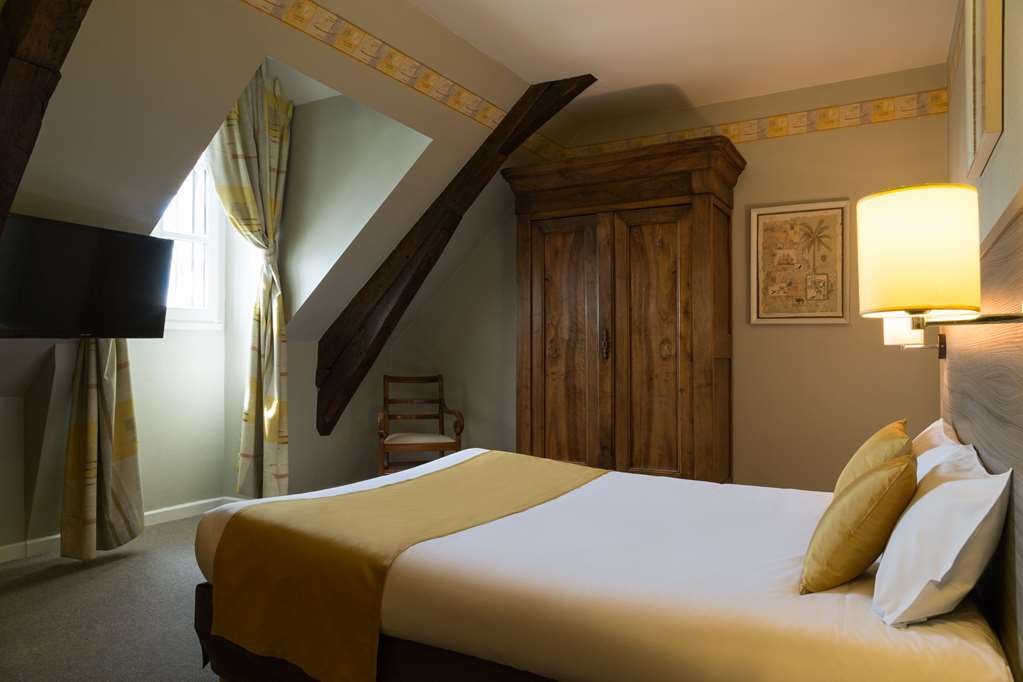 Hotel Henri IV Coutras Kamer foto